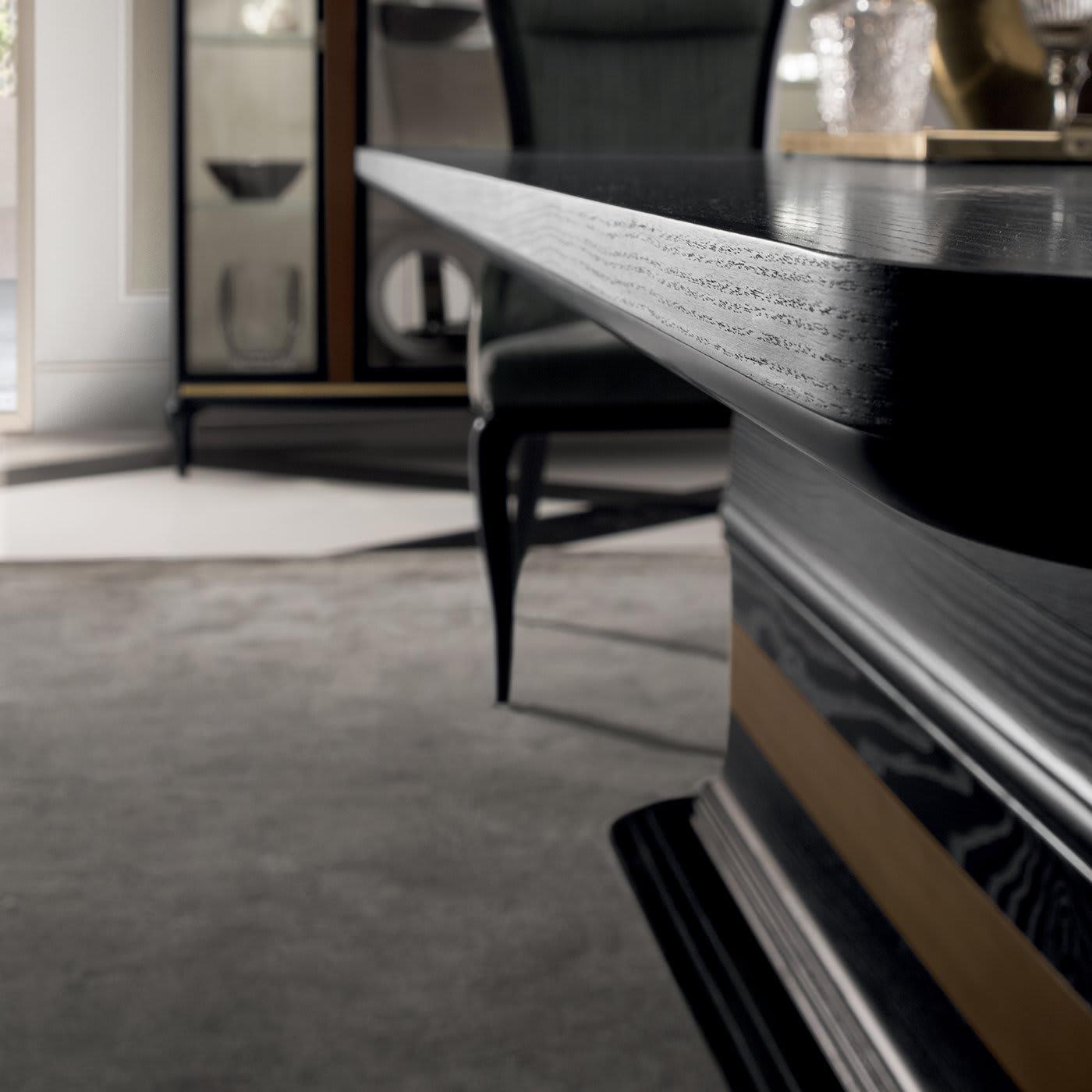 Ekskluzywny stół jadalniany