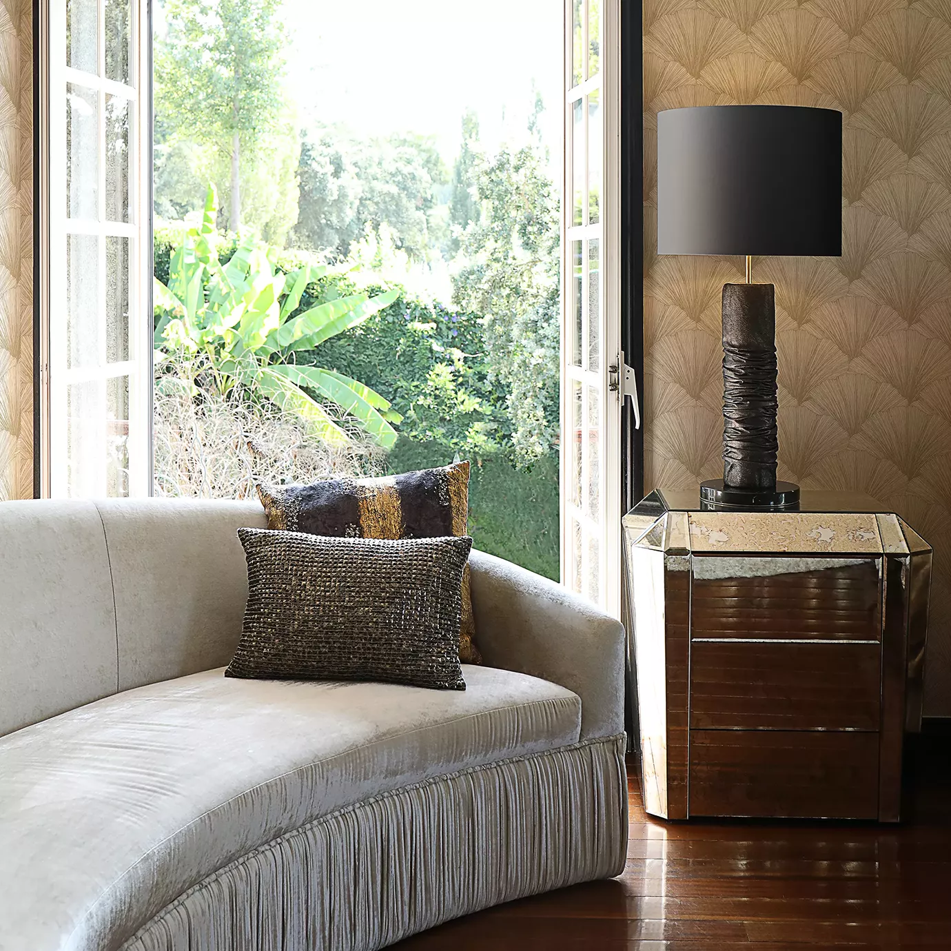 Szafka nocna Tamaris z trzema szufladami