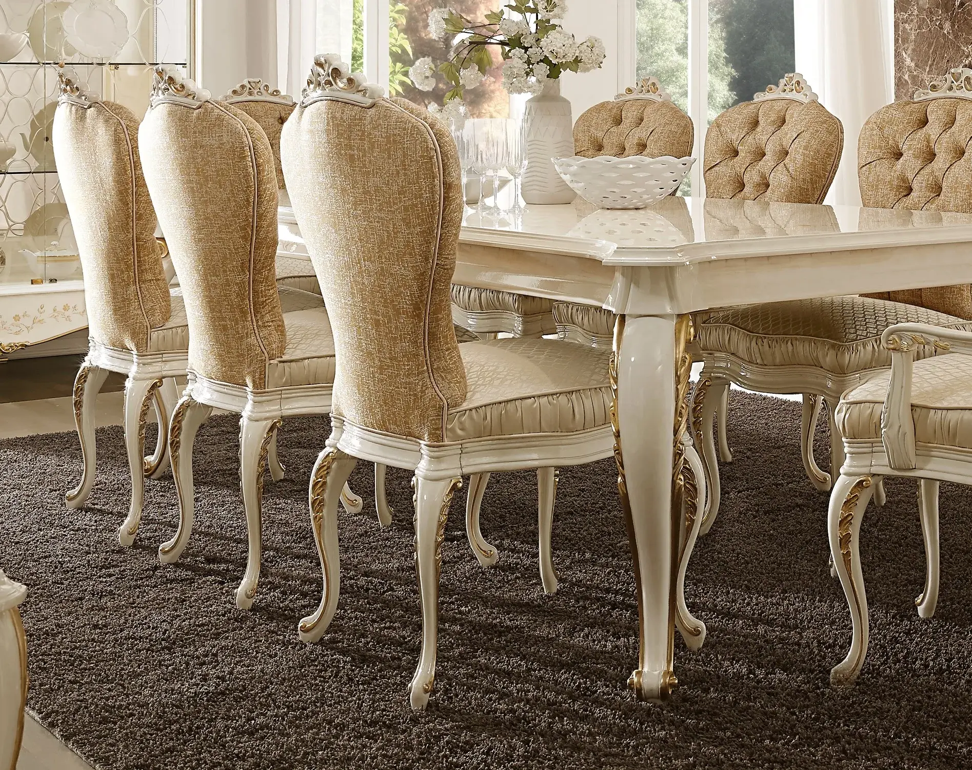 Luksusowe krzesło z włoskiej tkaniny