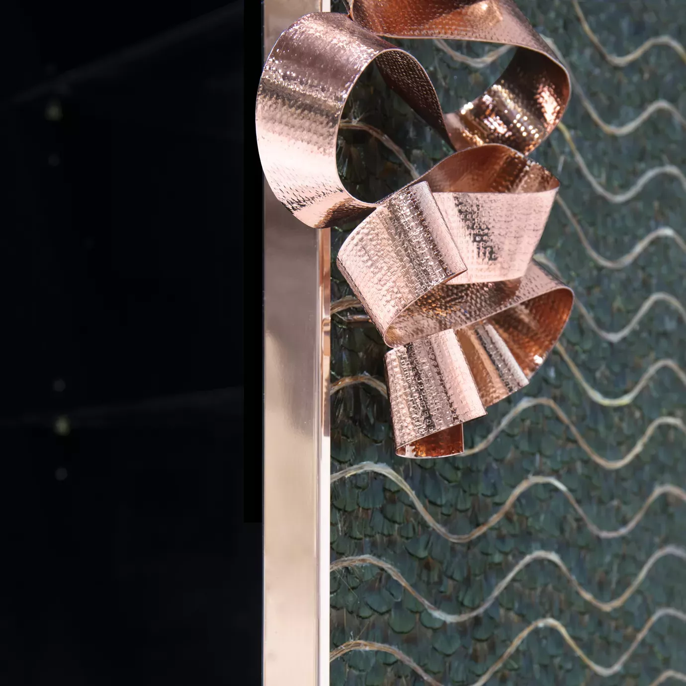 Szafka Mirage z piór organicznych