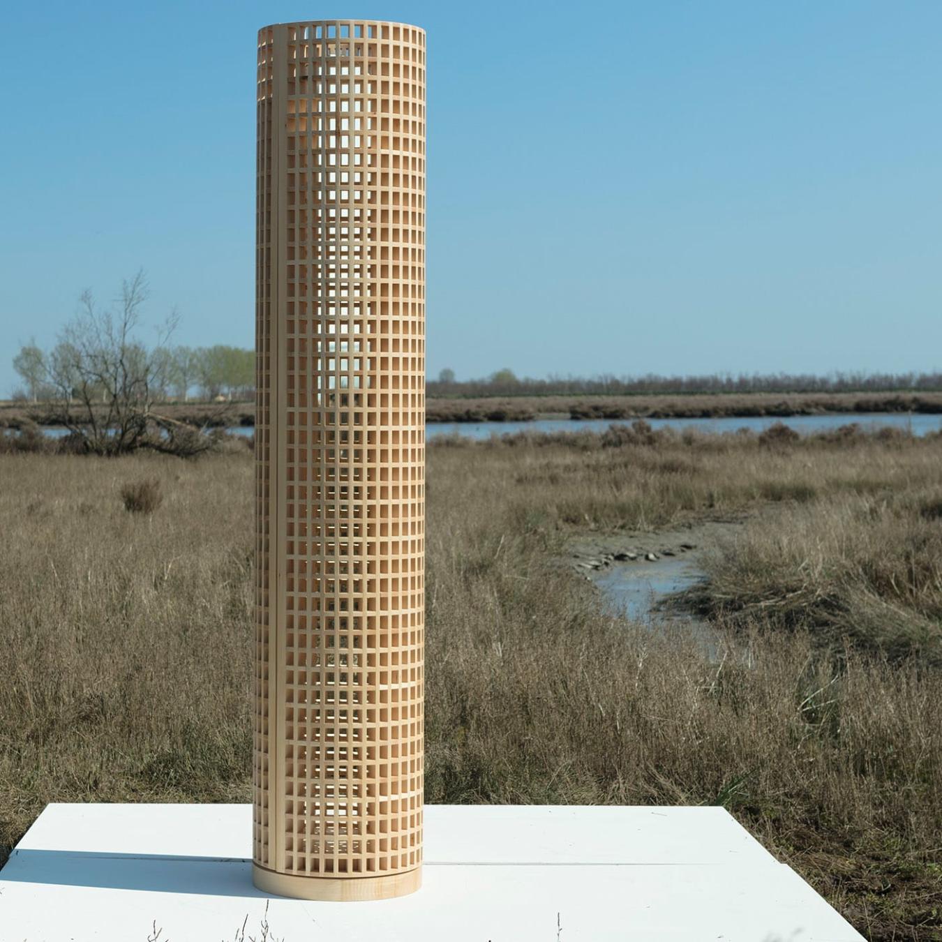 Artystyczne Drewniane Lustro Podłogowe