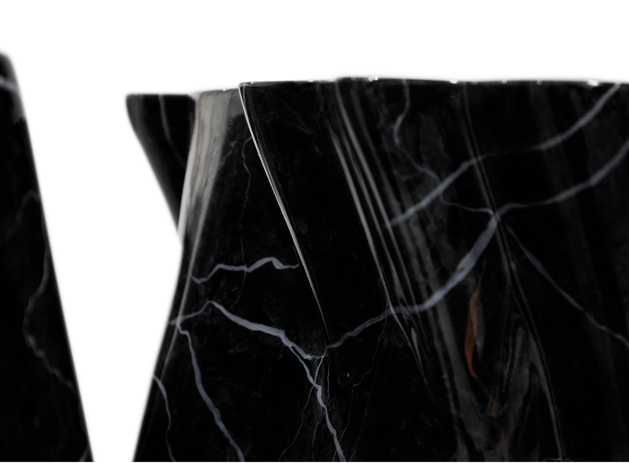 Kredens Monochrome z imitacji marmuru Premium