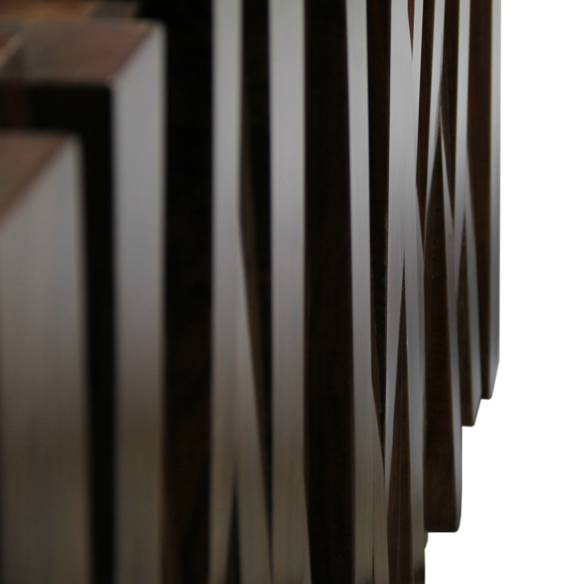 Kredens drewniany designerski