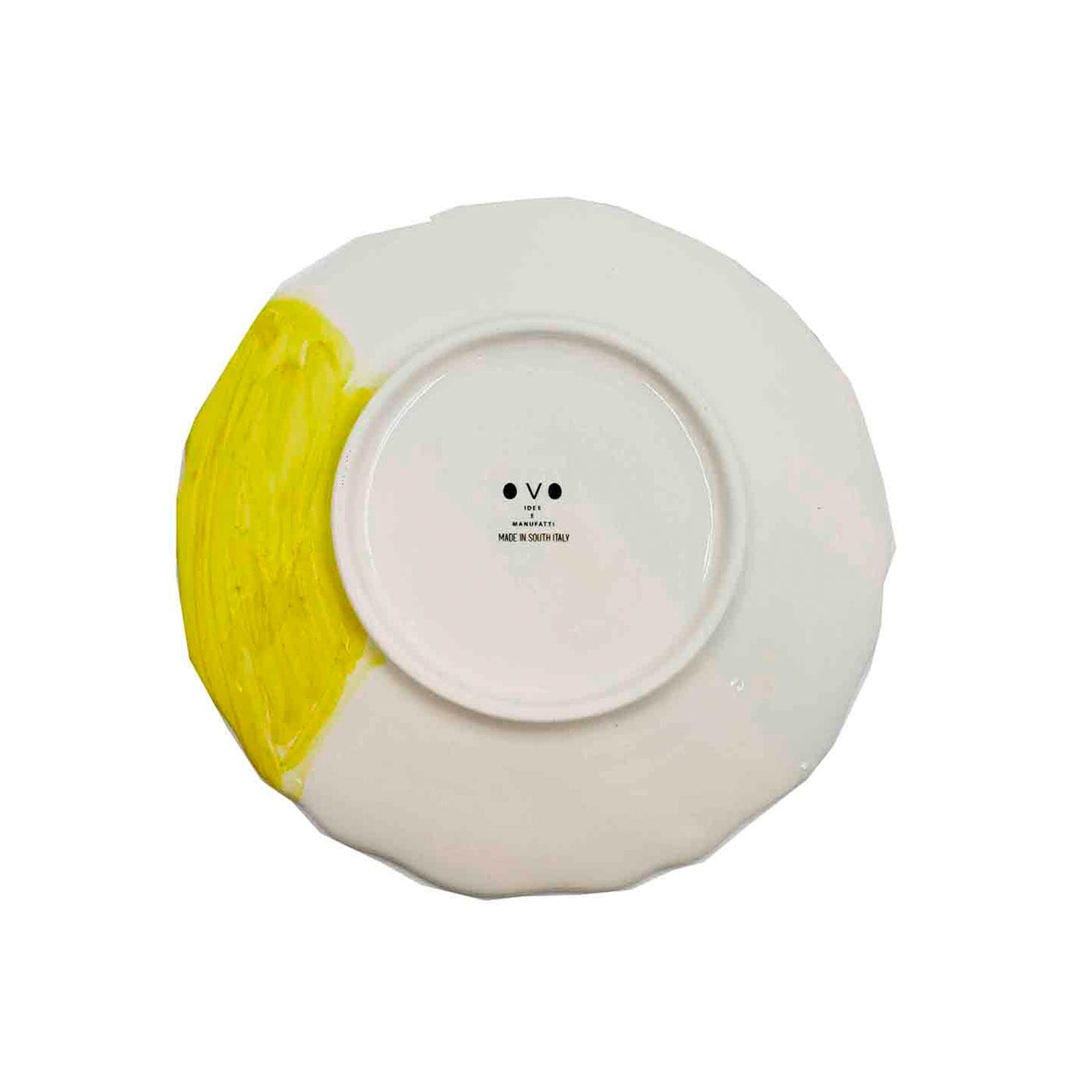 Ręcznie robiony talerz ceramiczny