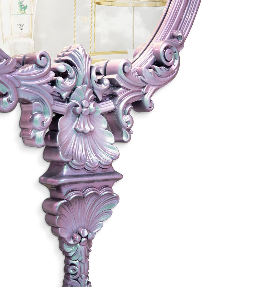 Różowe lustro ścienne Mystic Chameleon