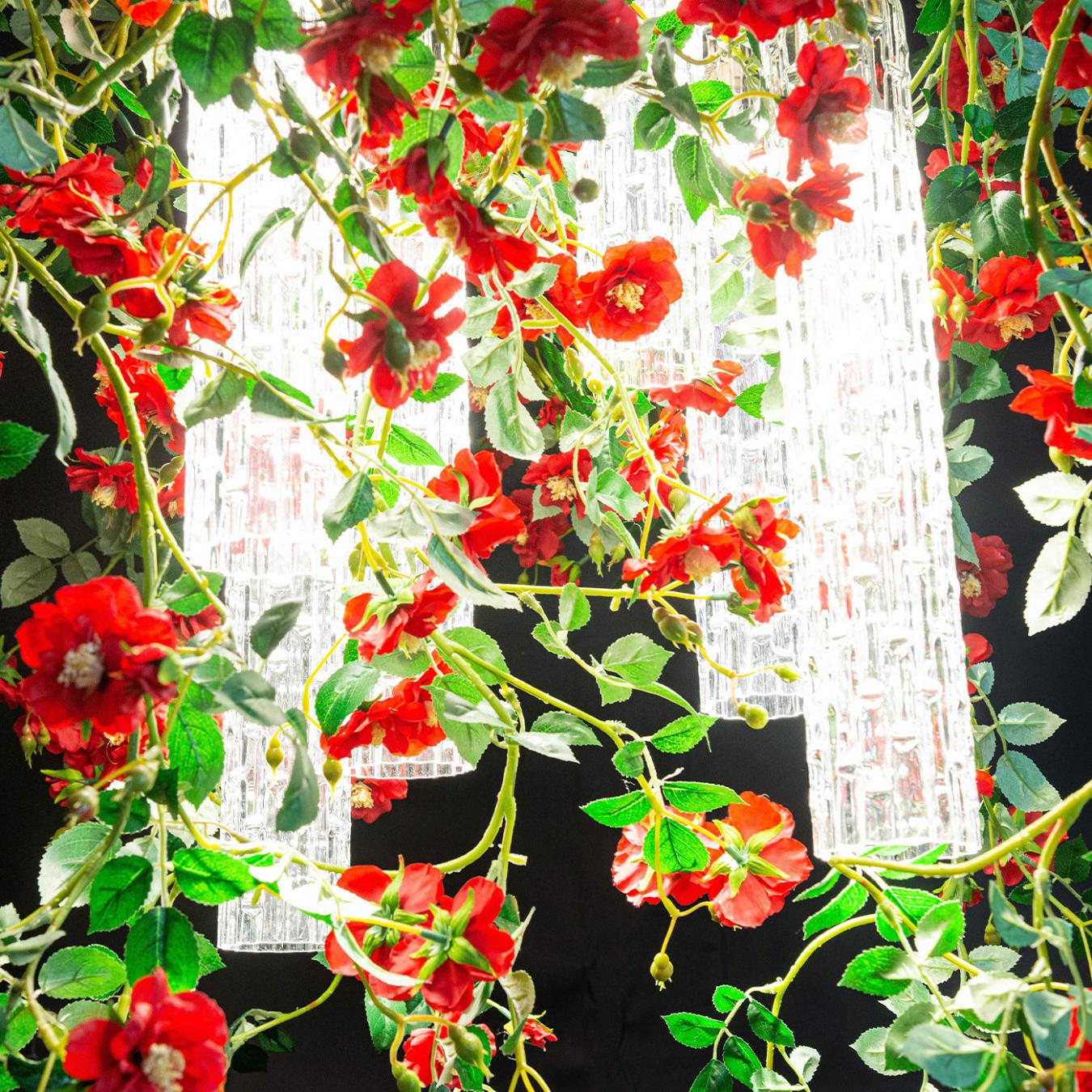 Kwadratowy żyrandol Red Roses