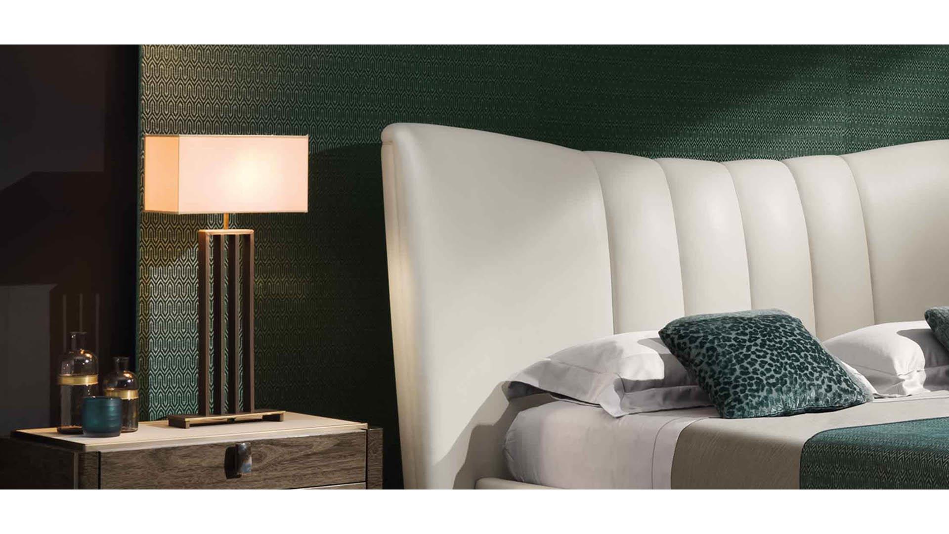 Skórzane łóżko Fashion Affair