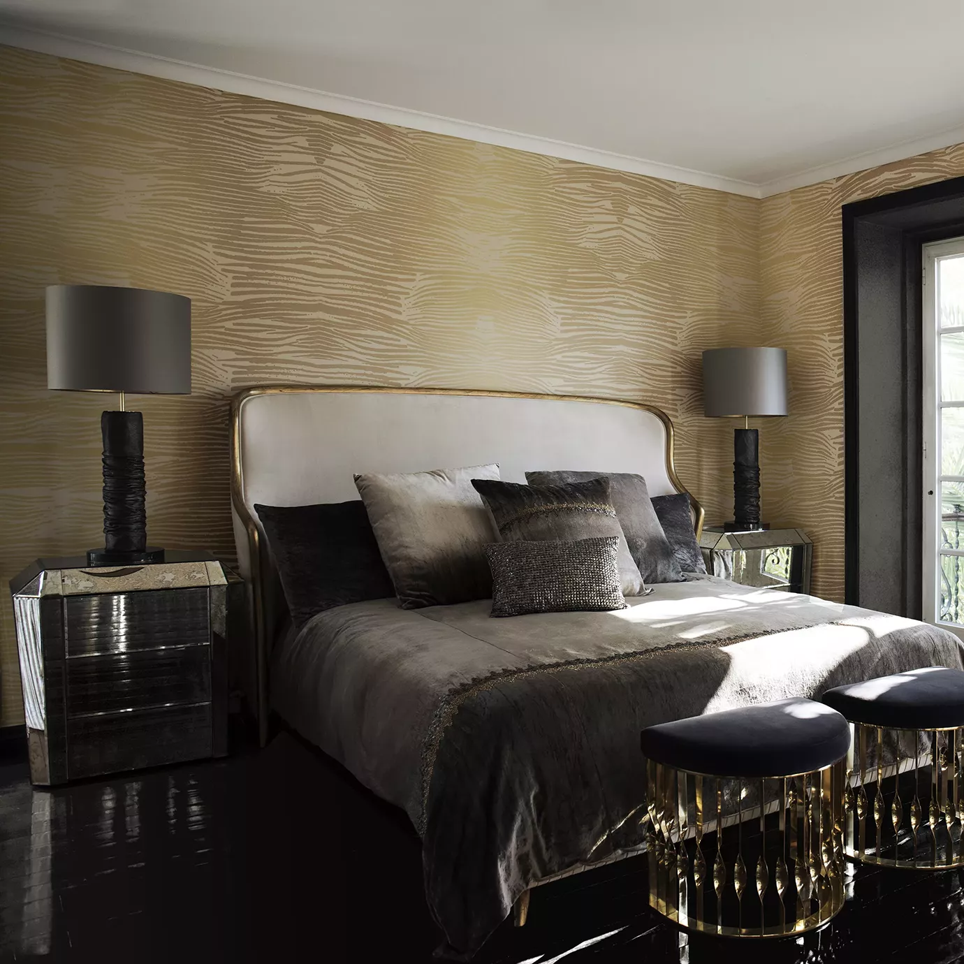 Szafka nocna Tamaris z trzema szufladami