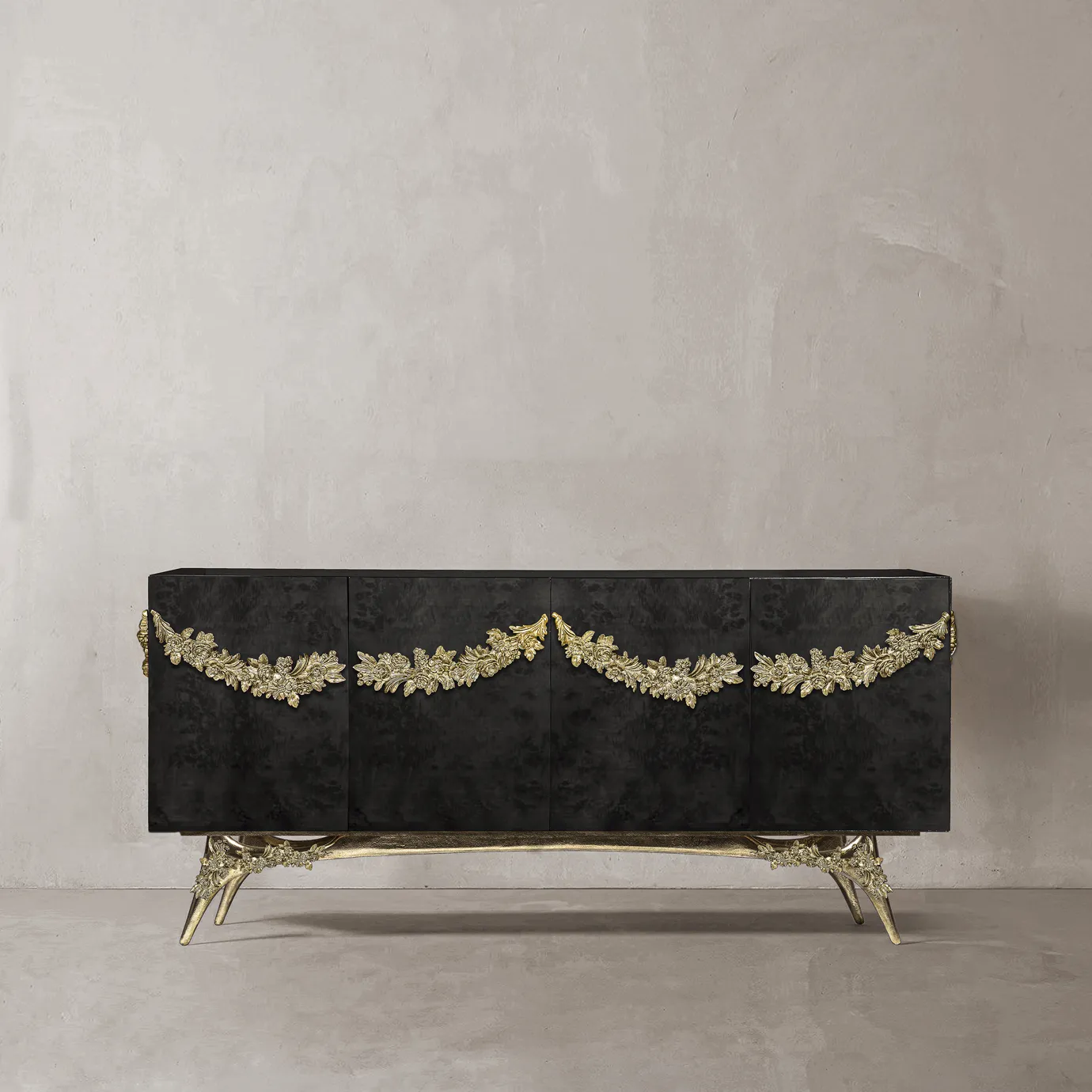 Kredens Majestica z czarnego forniru korzenia topoli