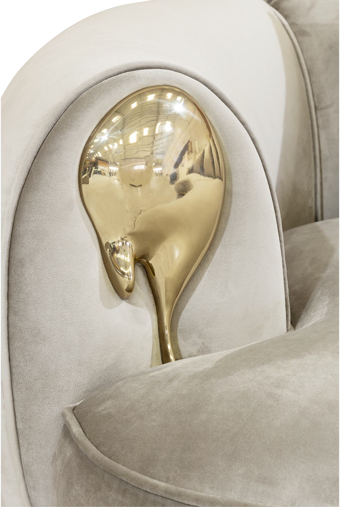 Kremowa zakrzywiona sofa Solara