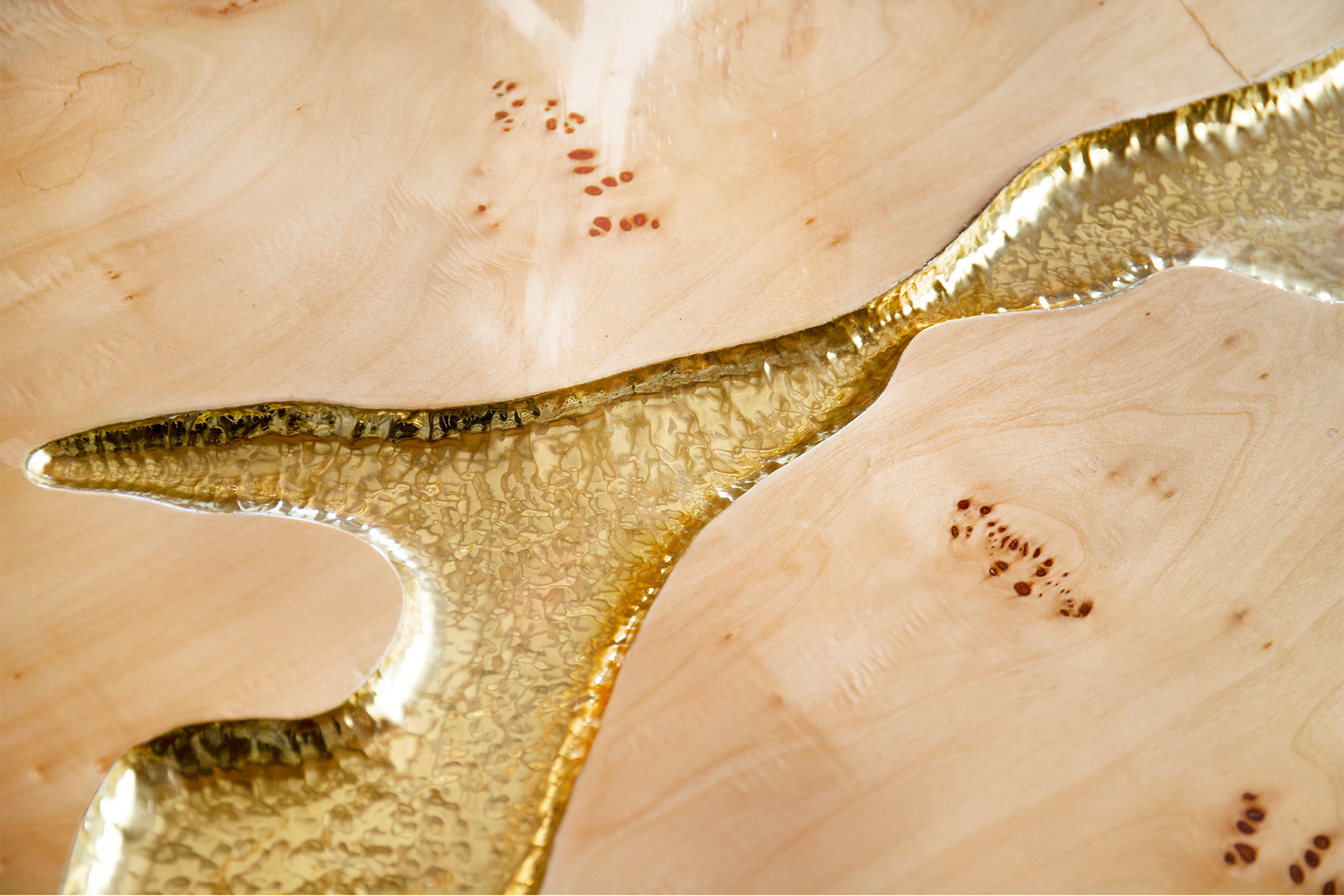 Zestaw stolików Dominion z korzenia topoli, 3-częściowy