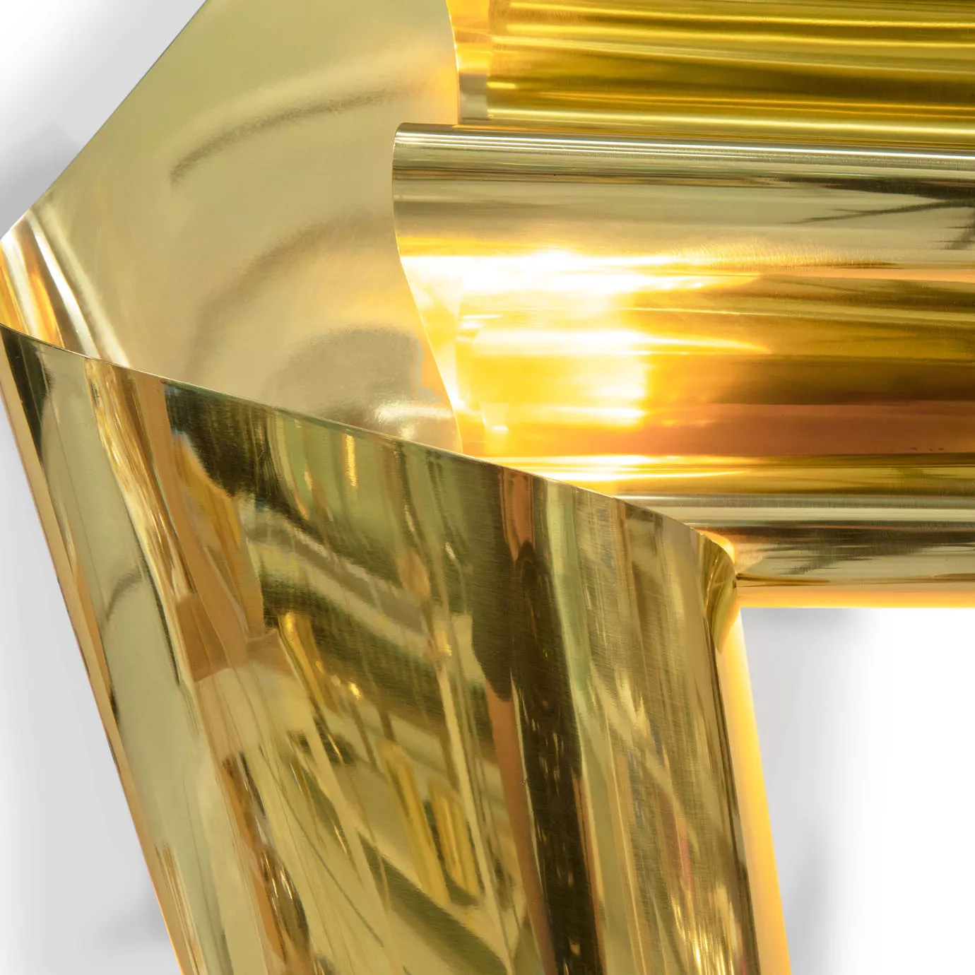 Kinkiet Neurotic Sculpture