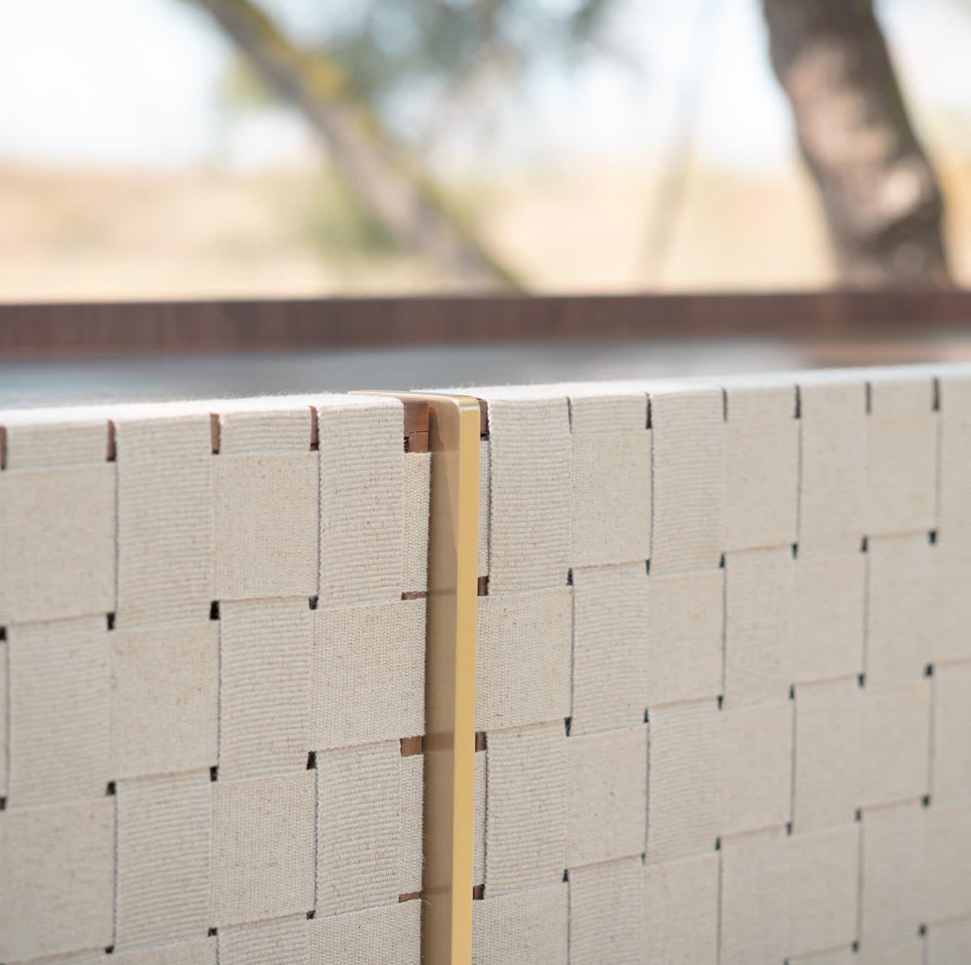 Kredens z Orzecha Włoskiego Canaletto