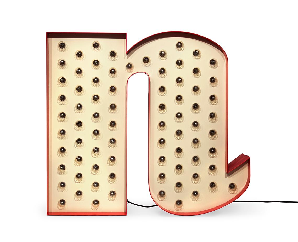 Oświetlenie literka N – Noble