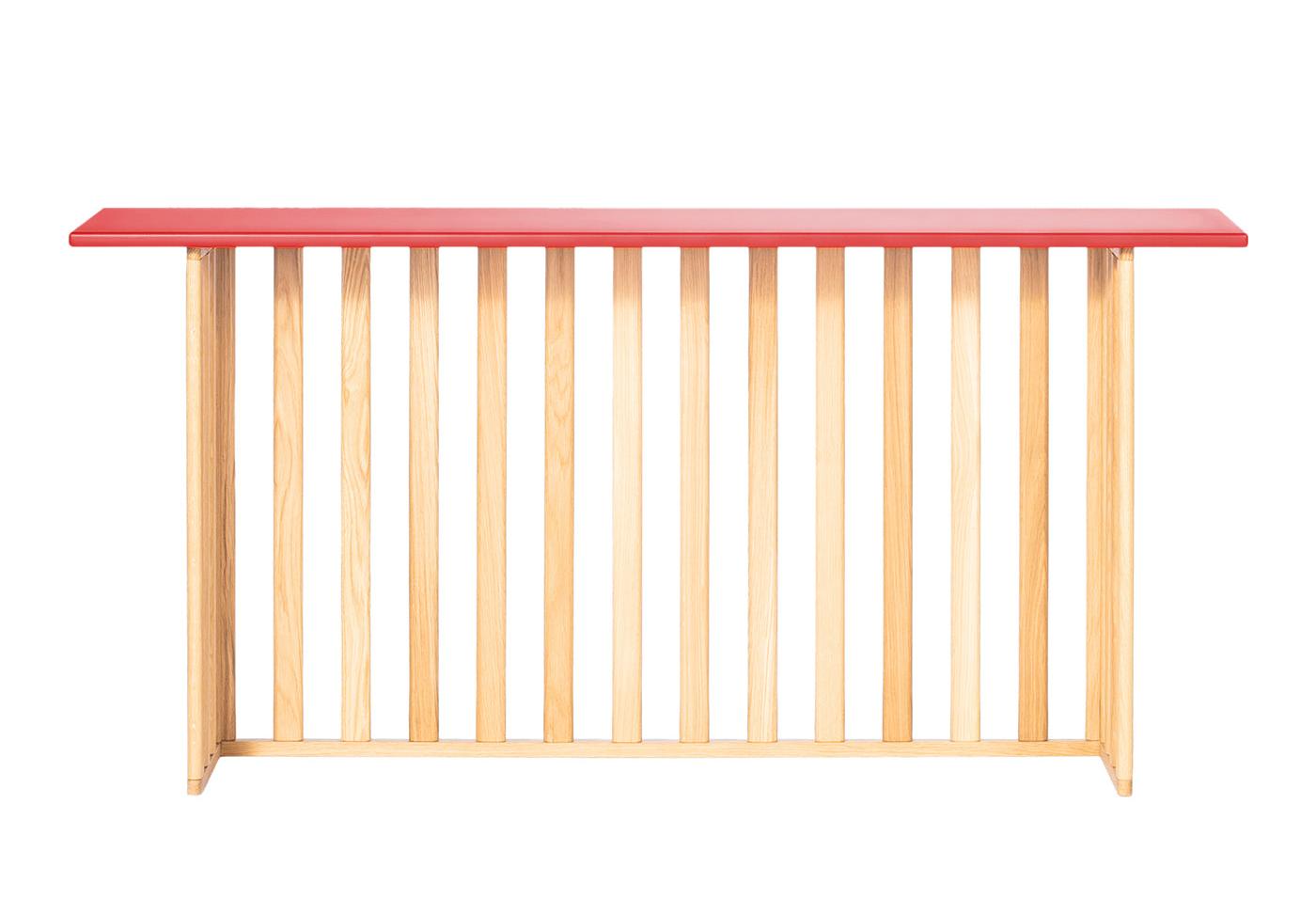 Różowa Drewniana Konsola