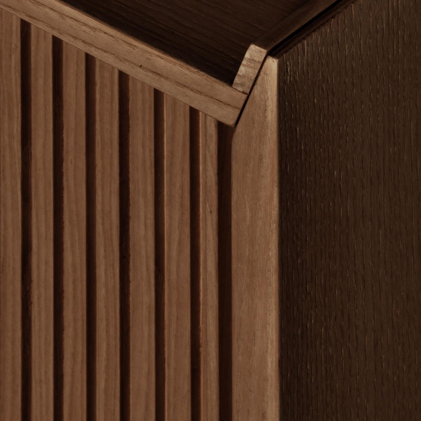 Niski brązowy kredens Sipario, 2-drzwiowy