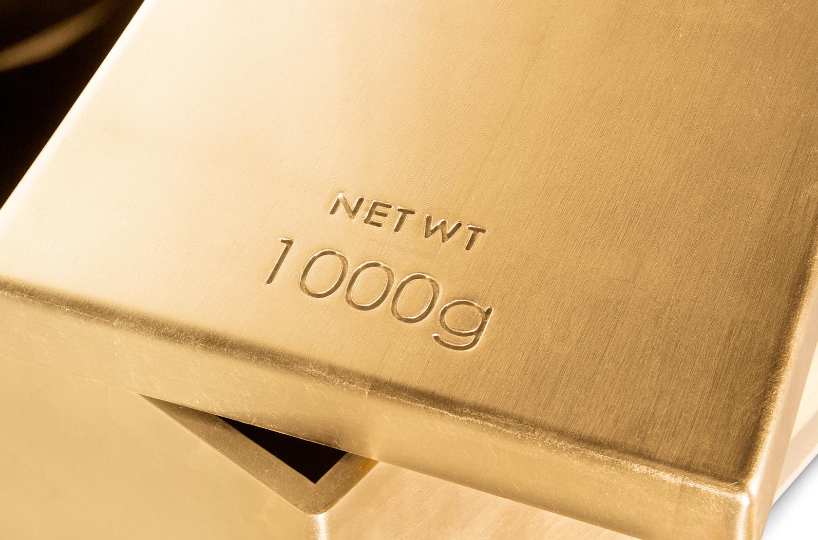 Złota skrzynia na skarby Gilded