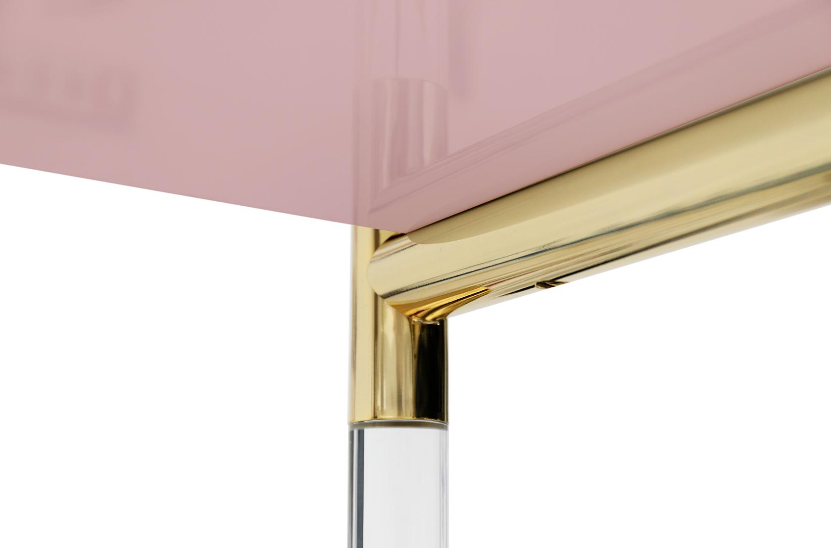 Różowa biblioteczka Jigsaw Puzzle