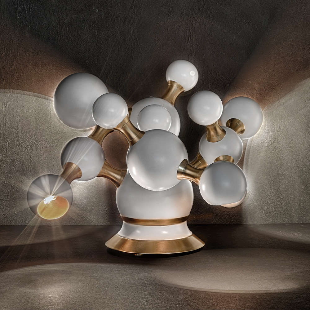 Lampka stołowa Molecular