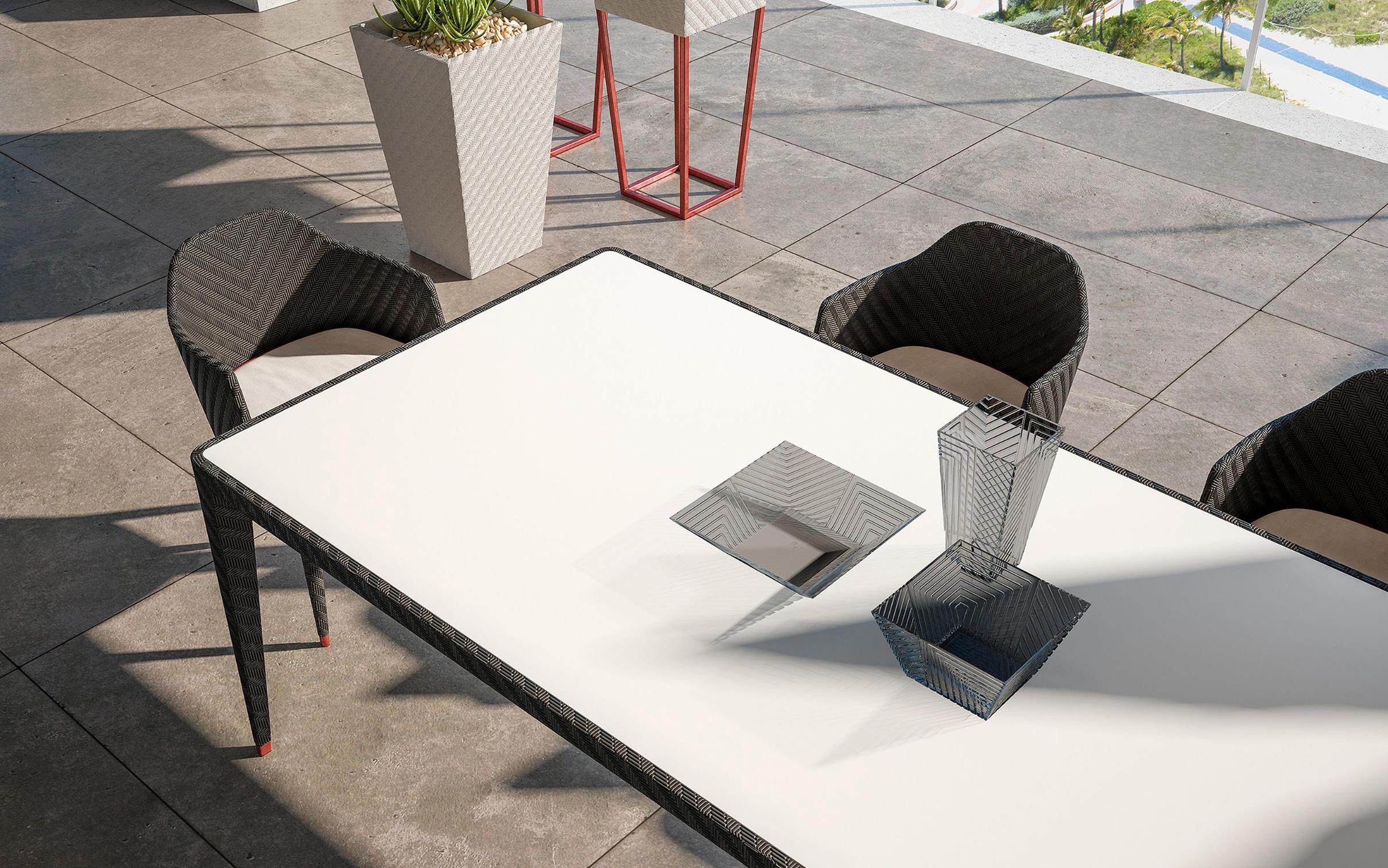 Fotel ogrodowy z podłokietnikami