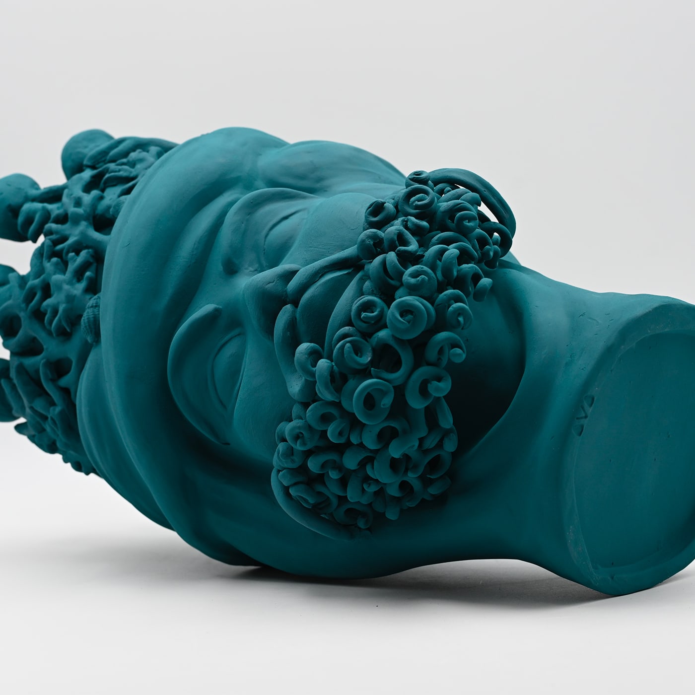 Unikalna rzeźba Głowa Maura