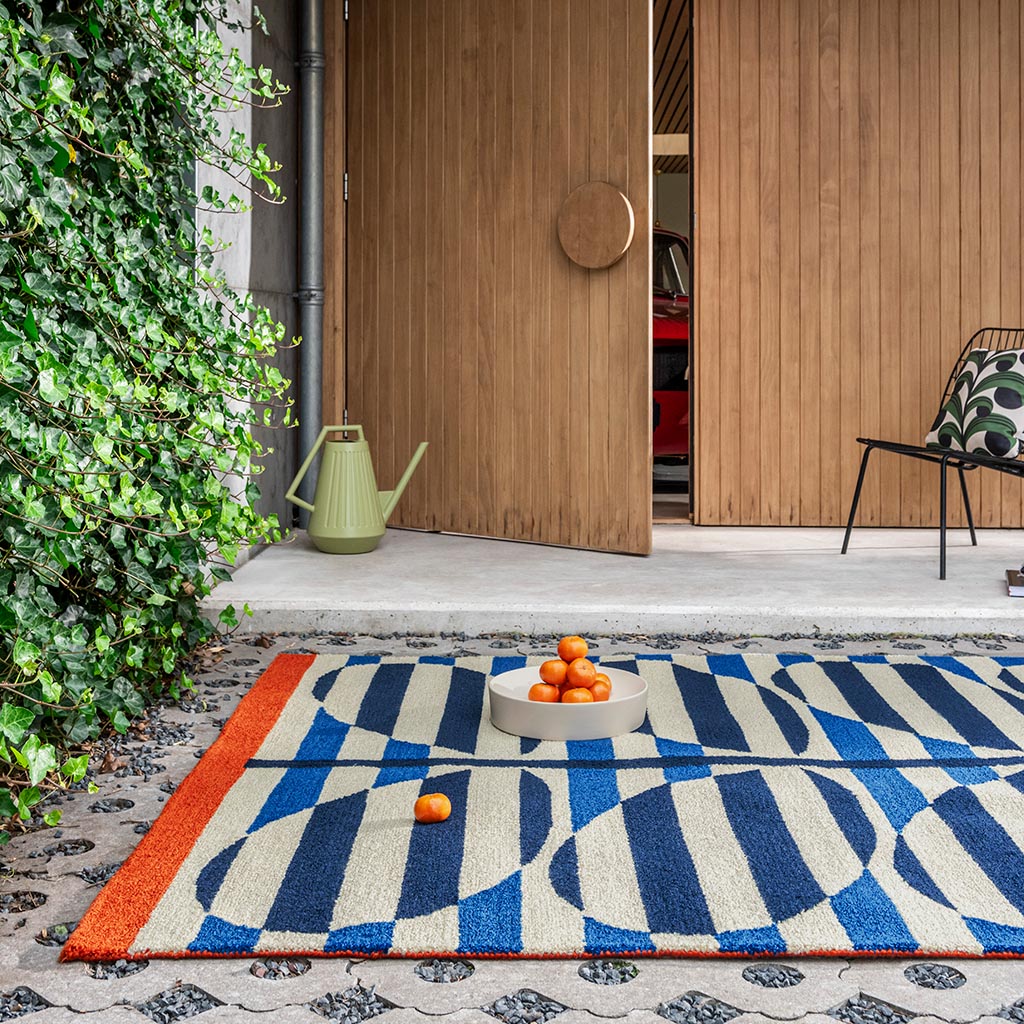 Dywan zewnętrzny Stripy Stem Azure | Rozmiar: 250 x 350 cm