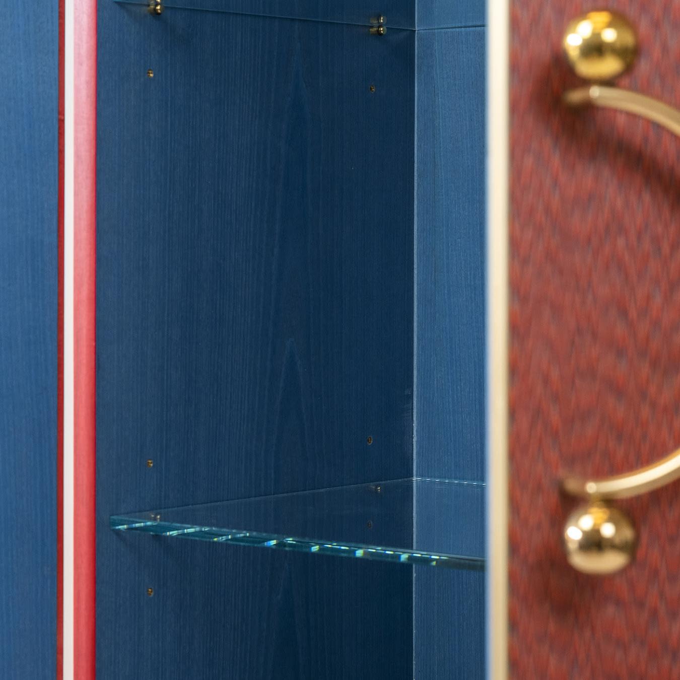 Wysoka Drewniana Szafka