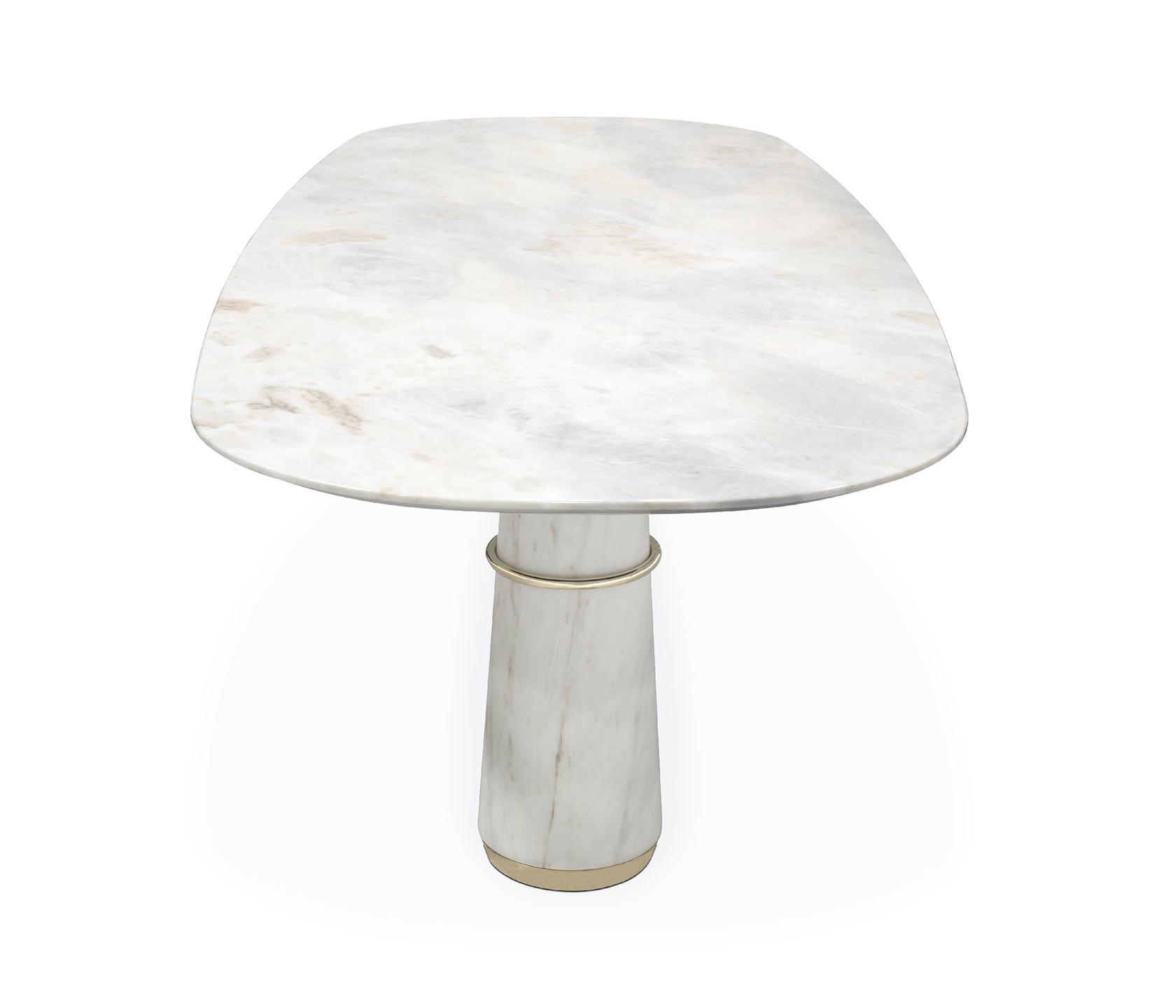 Stół jadalny marmurowy