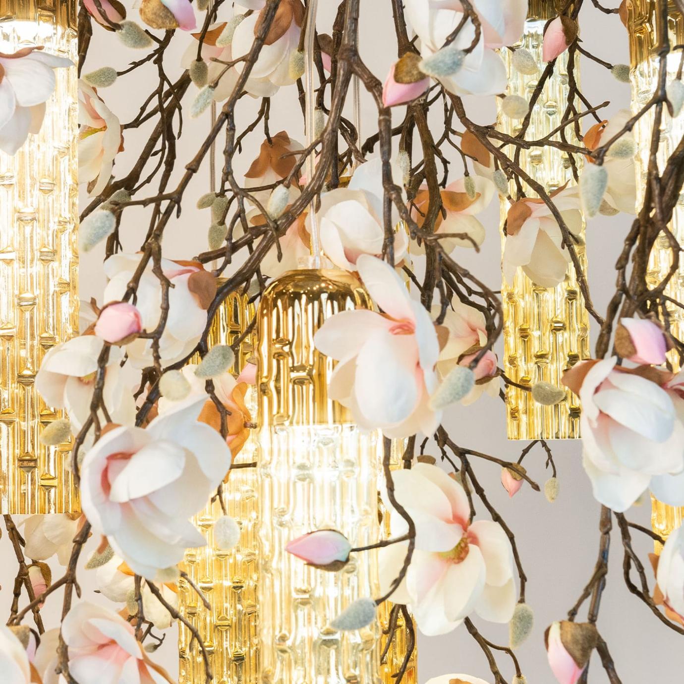 Biały żyrandol Magnolia