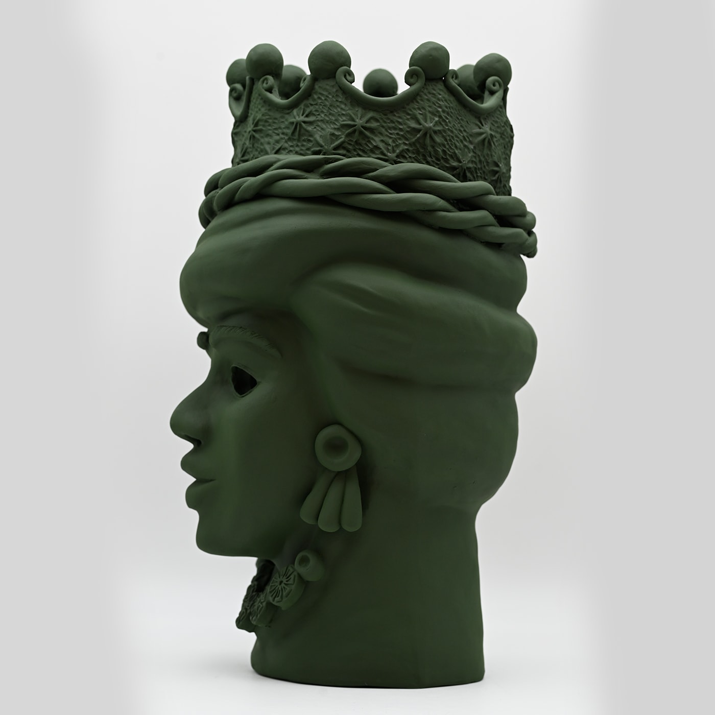 Ręcznie wykonana zielona rzeźba