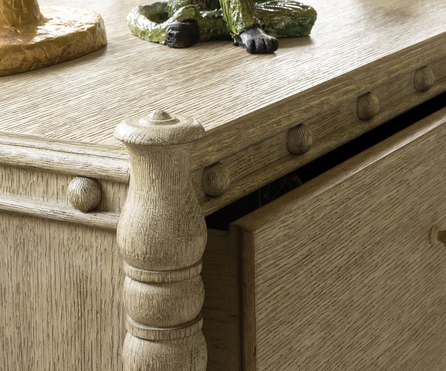 Komoda Morris Greyed Oak