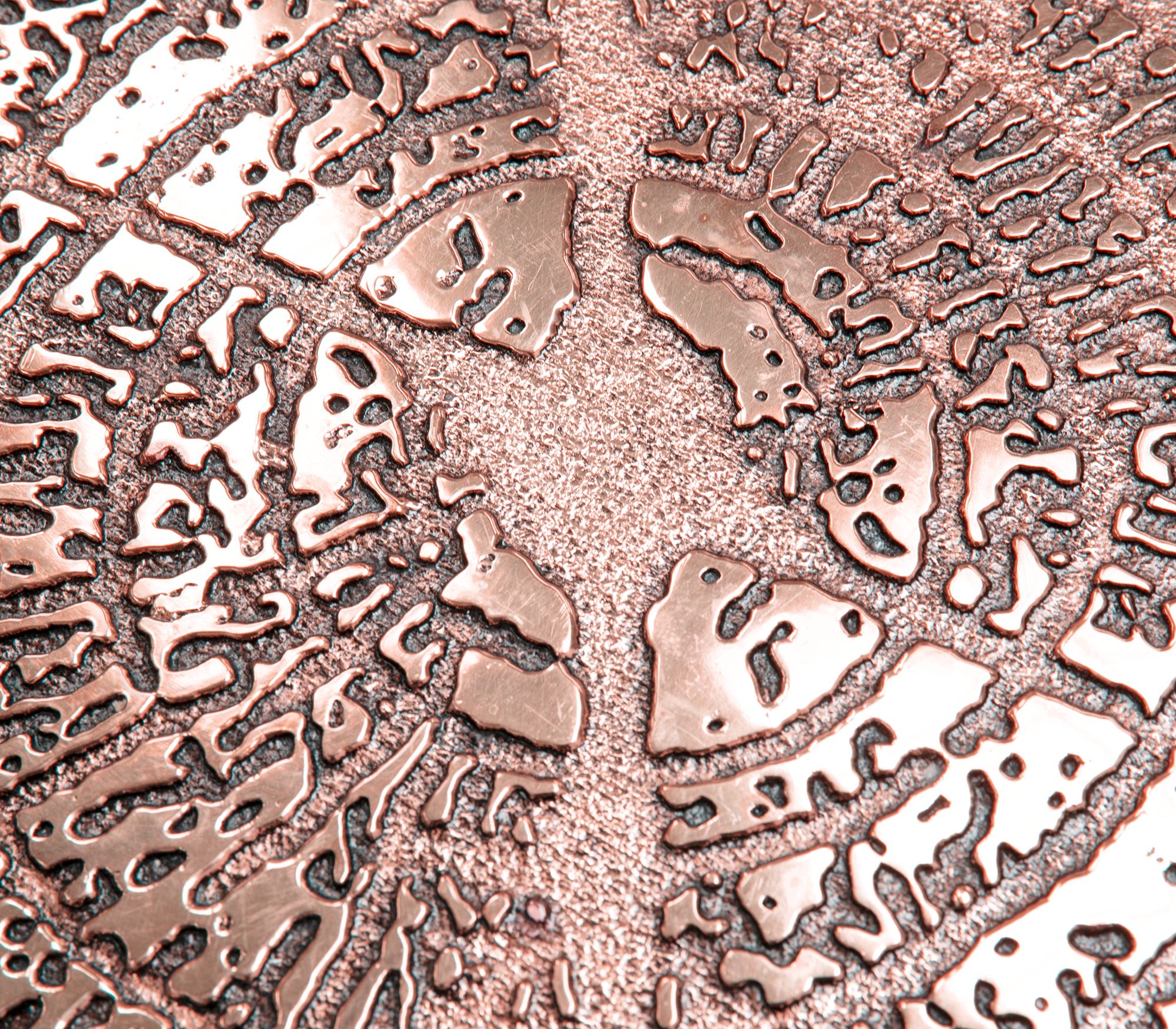 Miedziany zestaw stolików Caspian