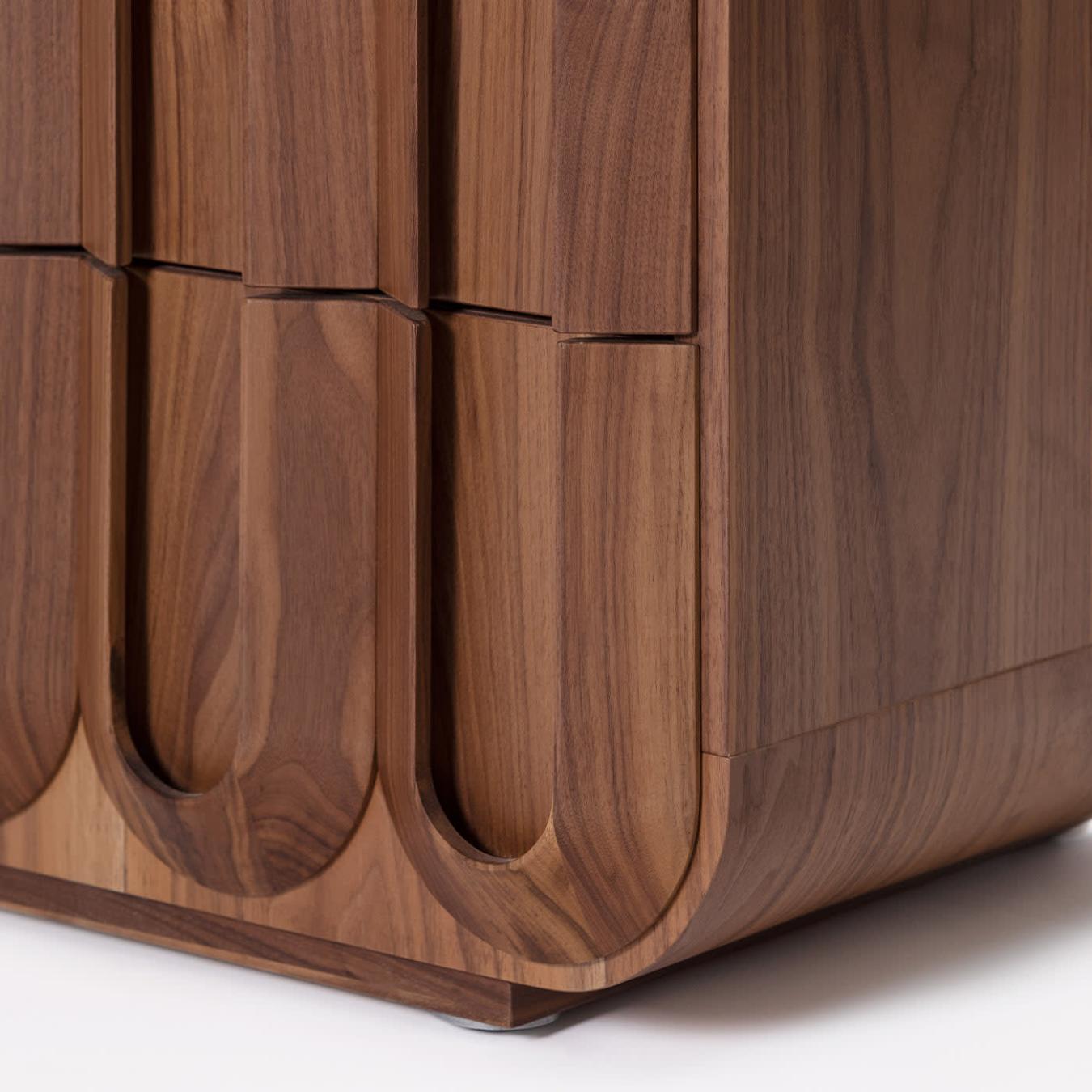 Elegancka Drewniana Komoda