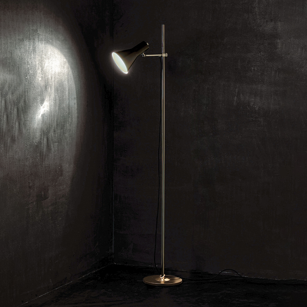 Lampa podłogowa Adventurer