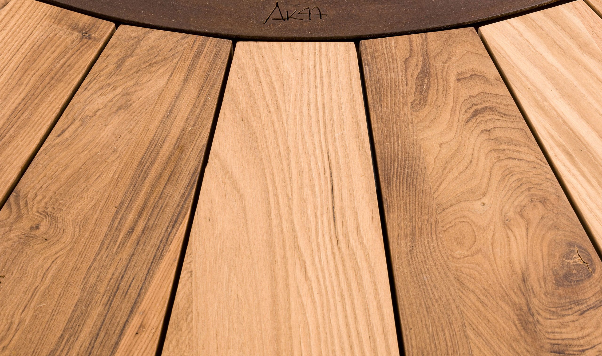 Zero Wood palenisko ogrodowe | Wykończeniowy: Kasztanowe drewno | Wymiary: Ø 300 cm