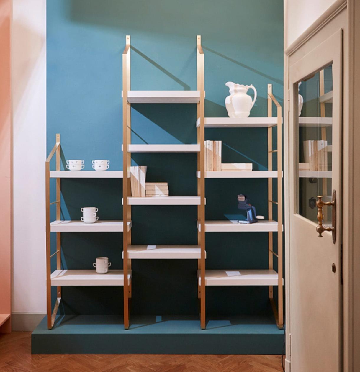 Wielopoziomowy Regał Drewniany