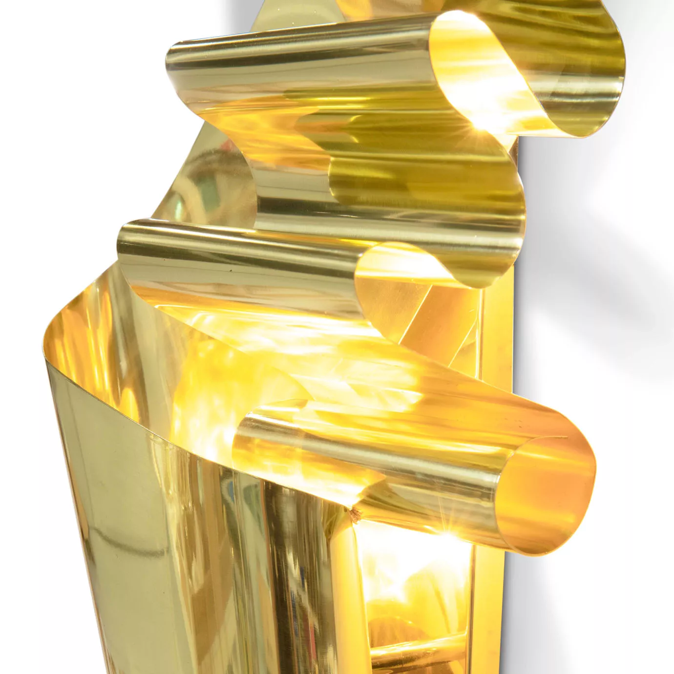 Kinkiet Neurotic Sculpture