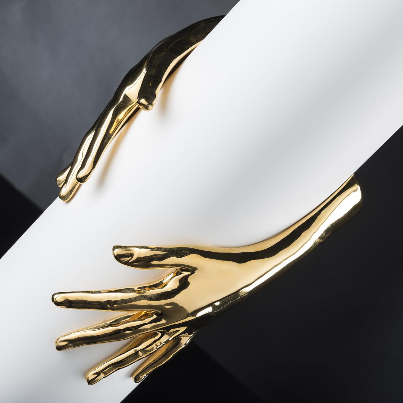 Wazon Hands