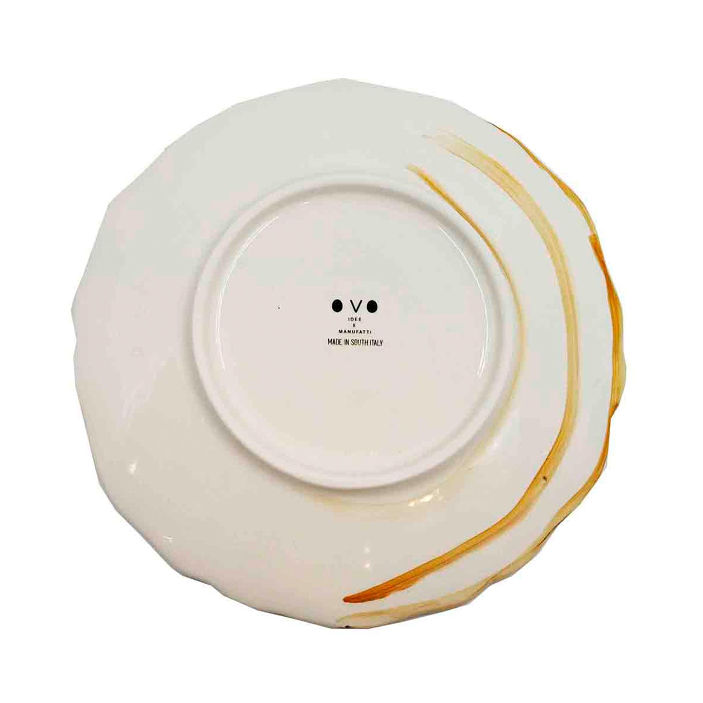 Ręcznie robiony talerz ceramiczny