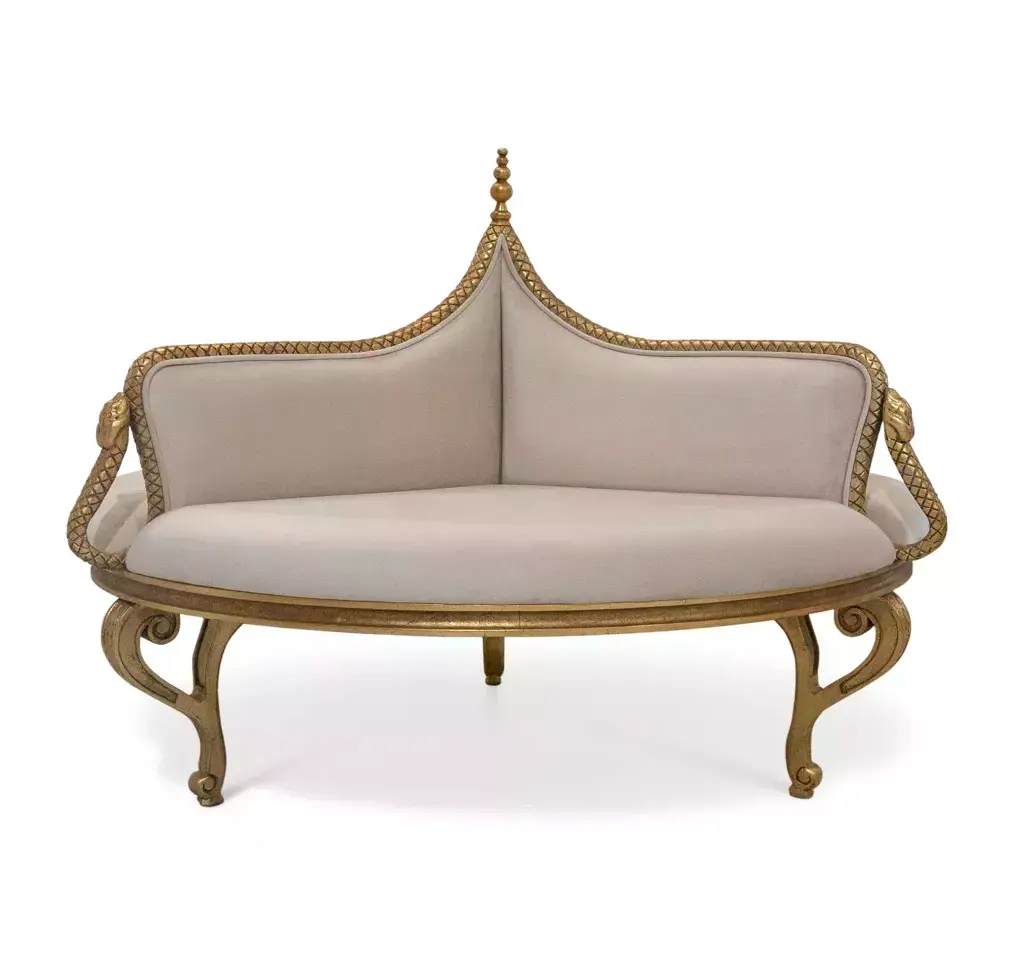 Sofa Mistress Confidante