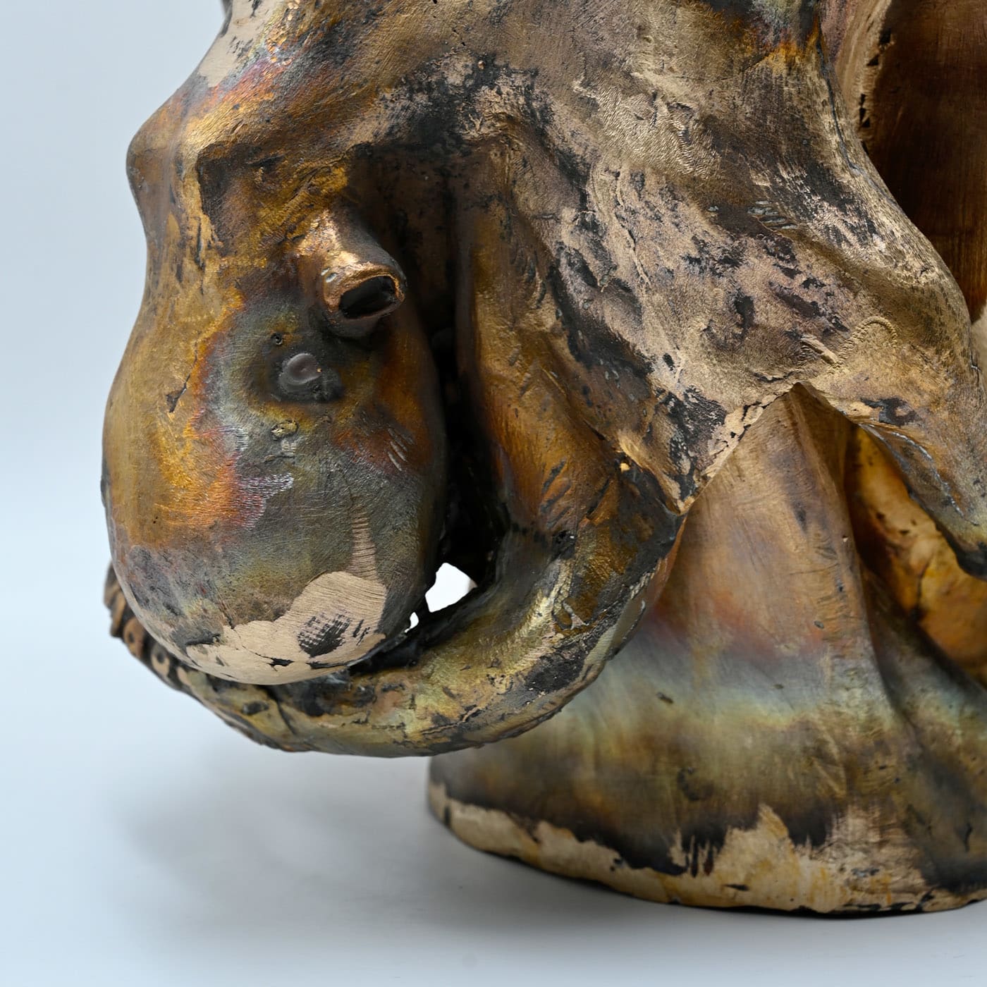 Ręcznie wykonana rzeźba z brązu