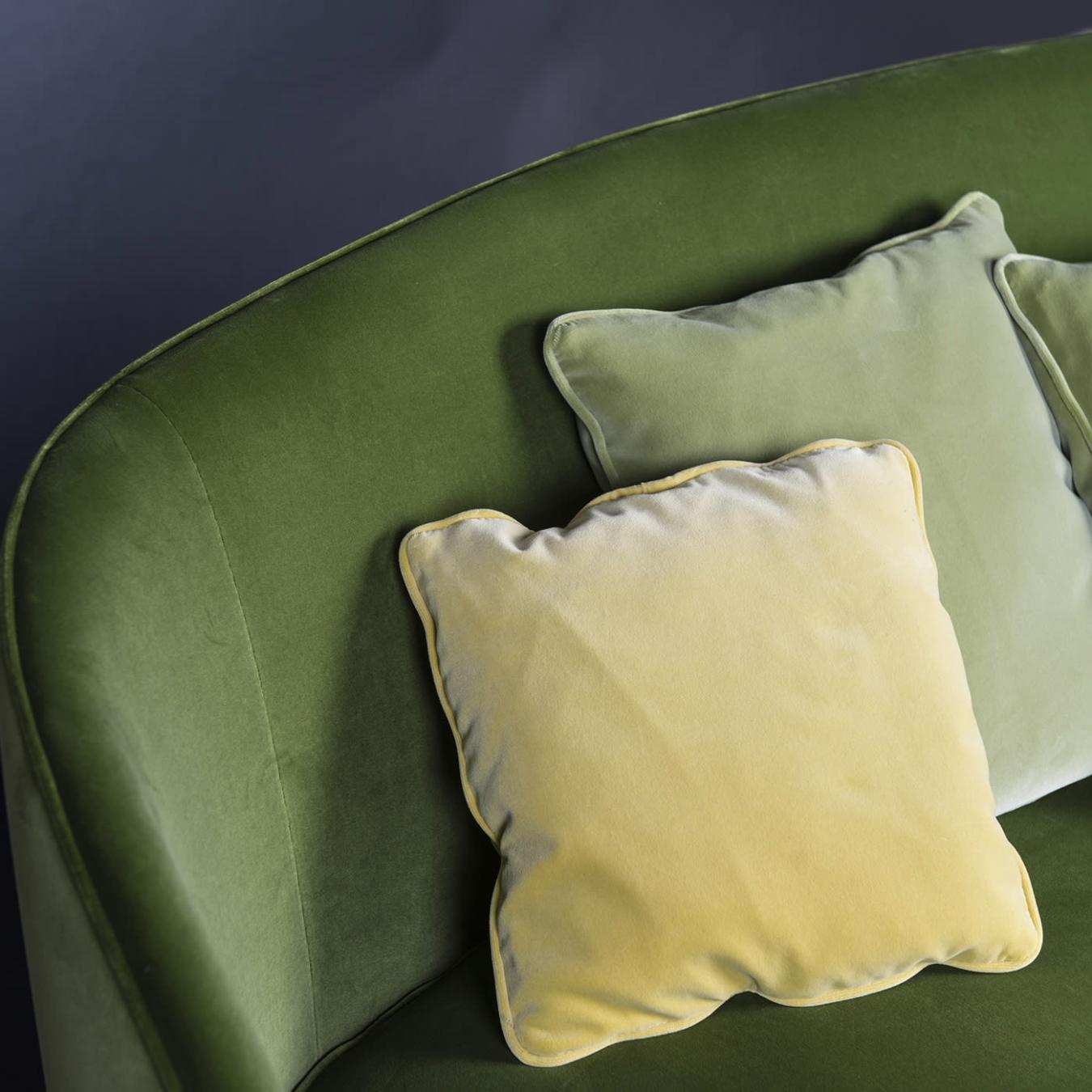 Sofa Vivien w kolorze oliwkowym