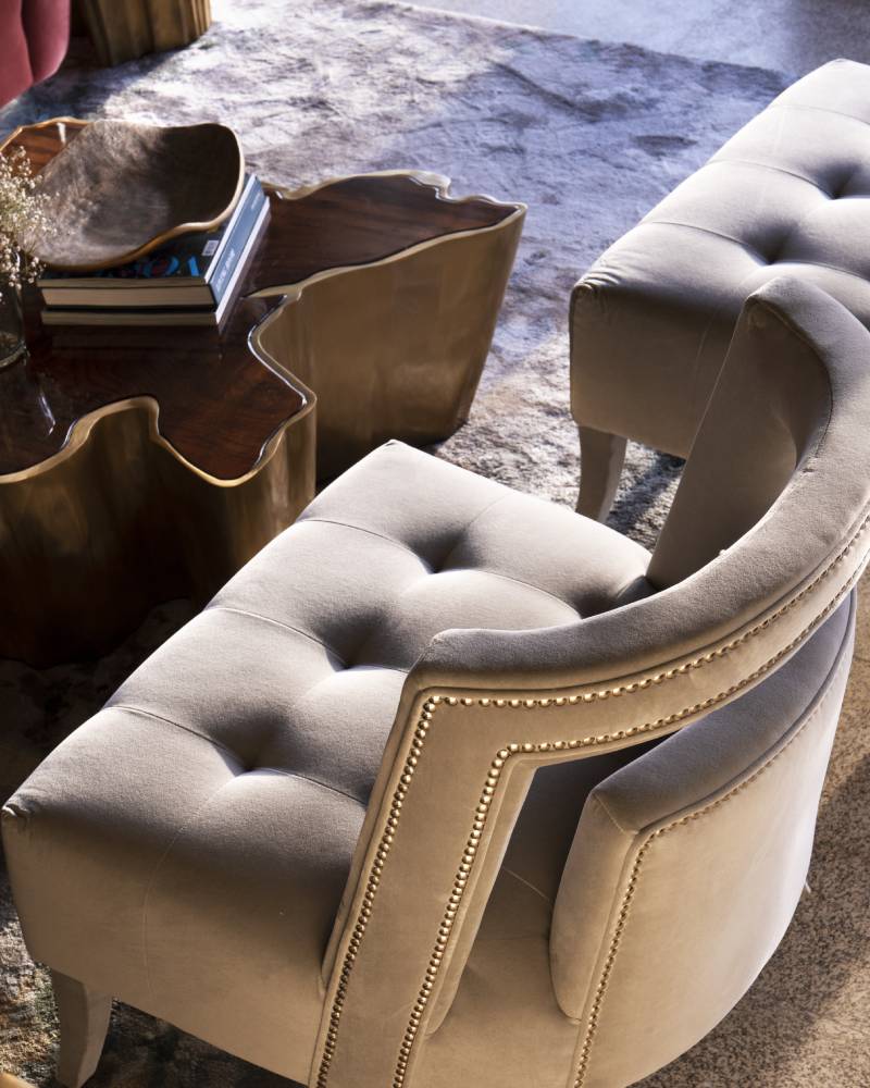 Stolik boczny z naturalną krawędzią mały