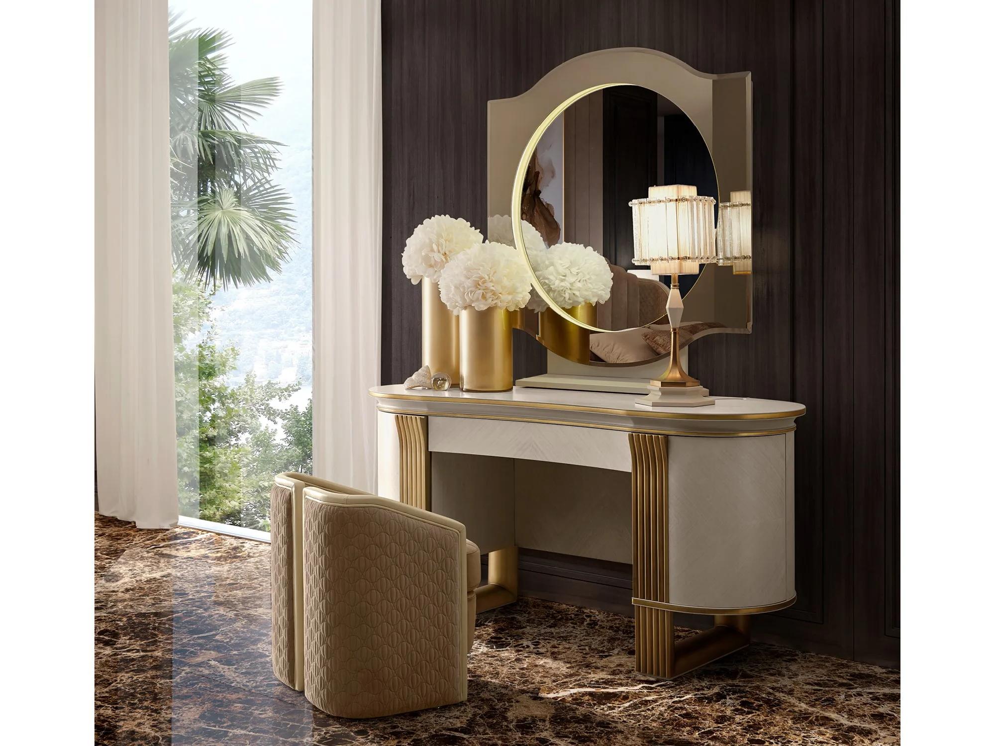 Puf ze skóry i tkaniny