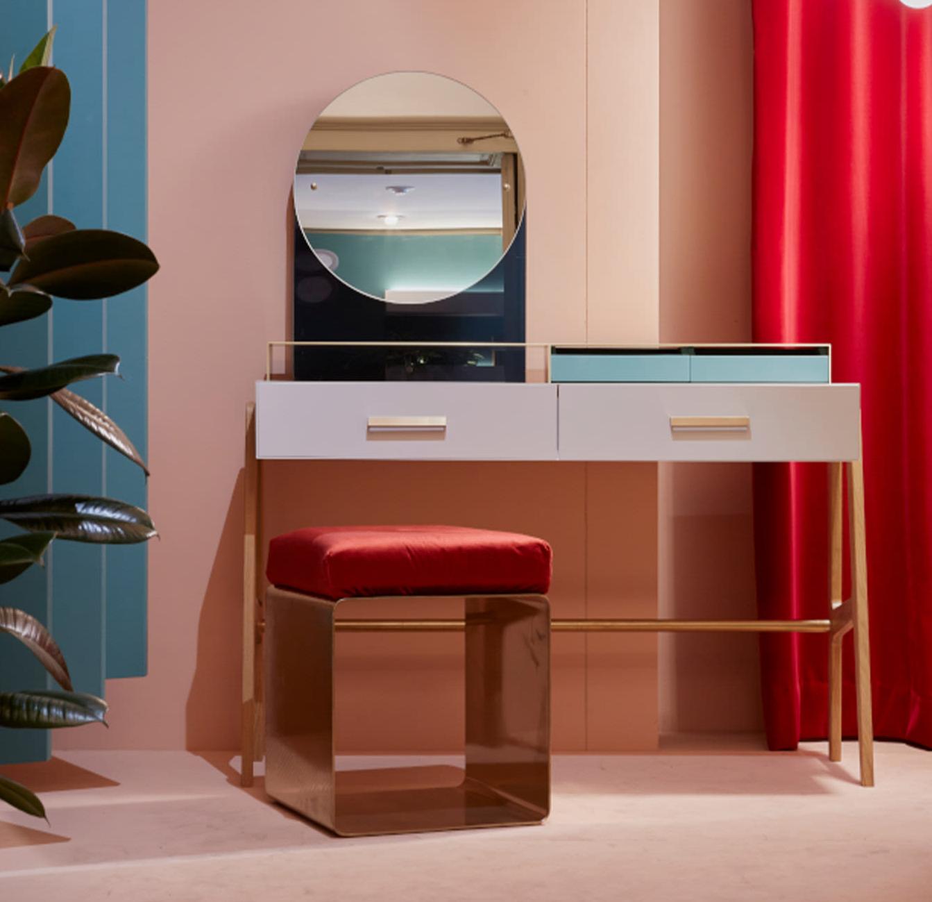 Wykwintna Toaletka z Lustrem