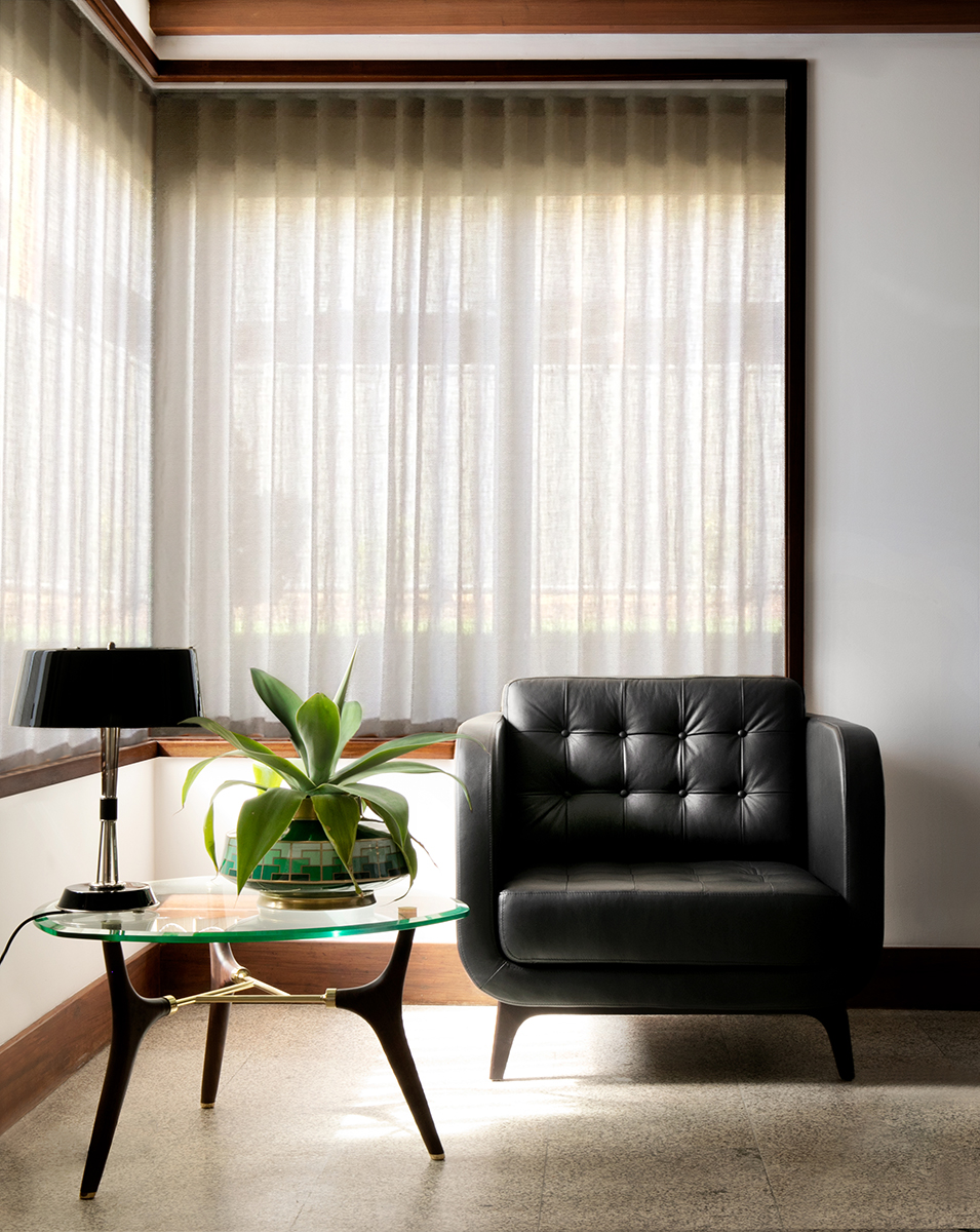 Kinkiet Legend Wall - 4