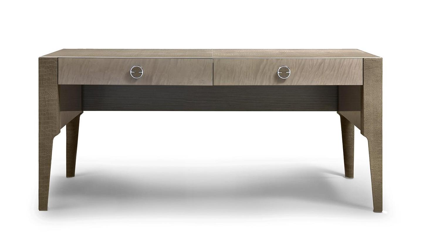 Biurko z nogami tapicerowanymi skórą