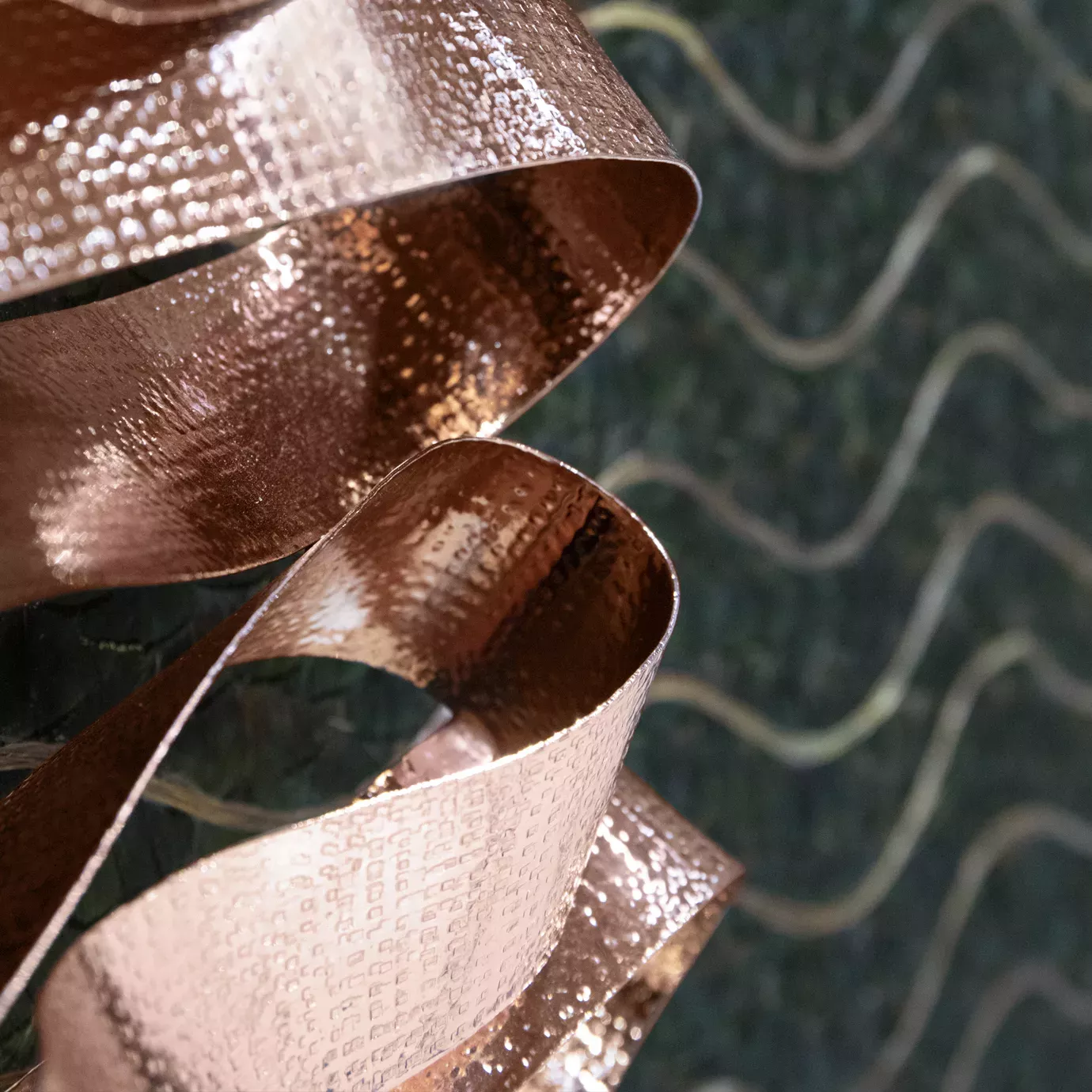 Szafka Mirage z piór organicznych