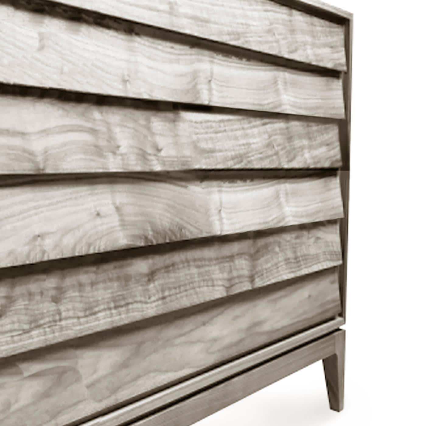 Szara komoda Liliale