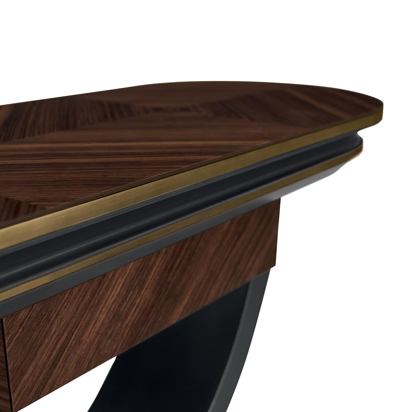 Konsola Premium Oliver